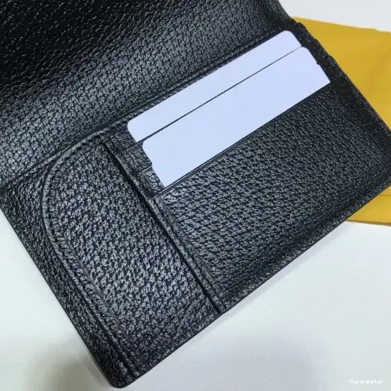 Hyper Peter The Off passport Grid case GUCCI 0702